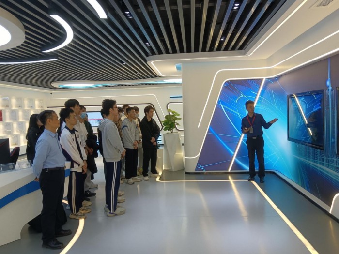 图片 2.jpg 图片 2.jpg