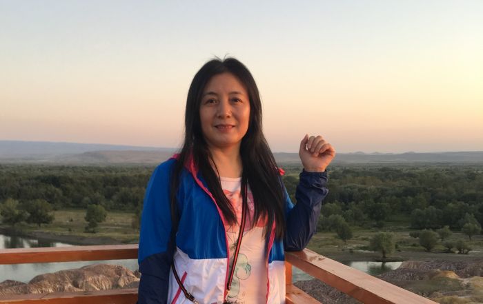 邹丽.jpg 邹丽.jpg