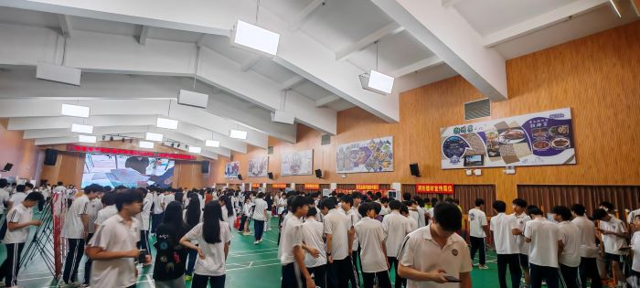 700-2.jpg