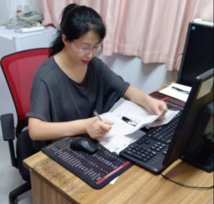 张杏彩1.png