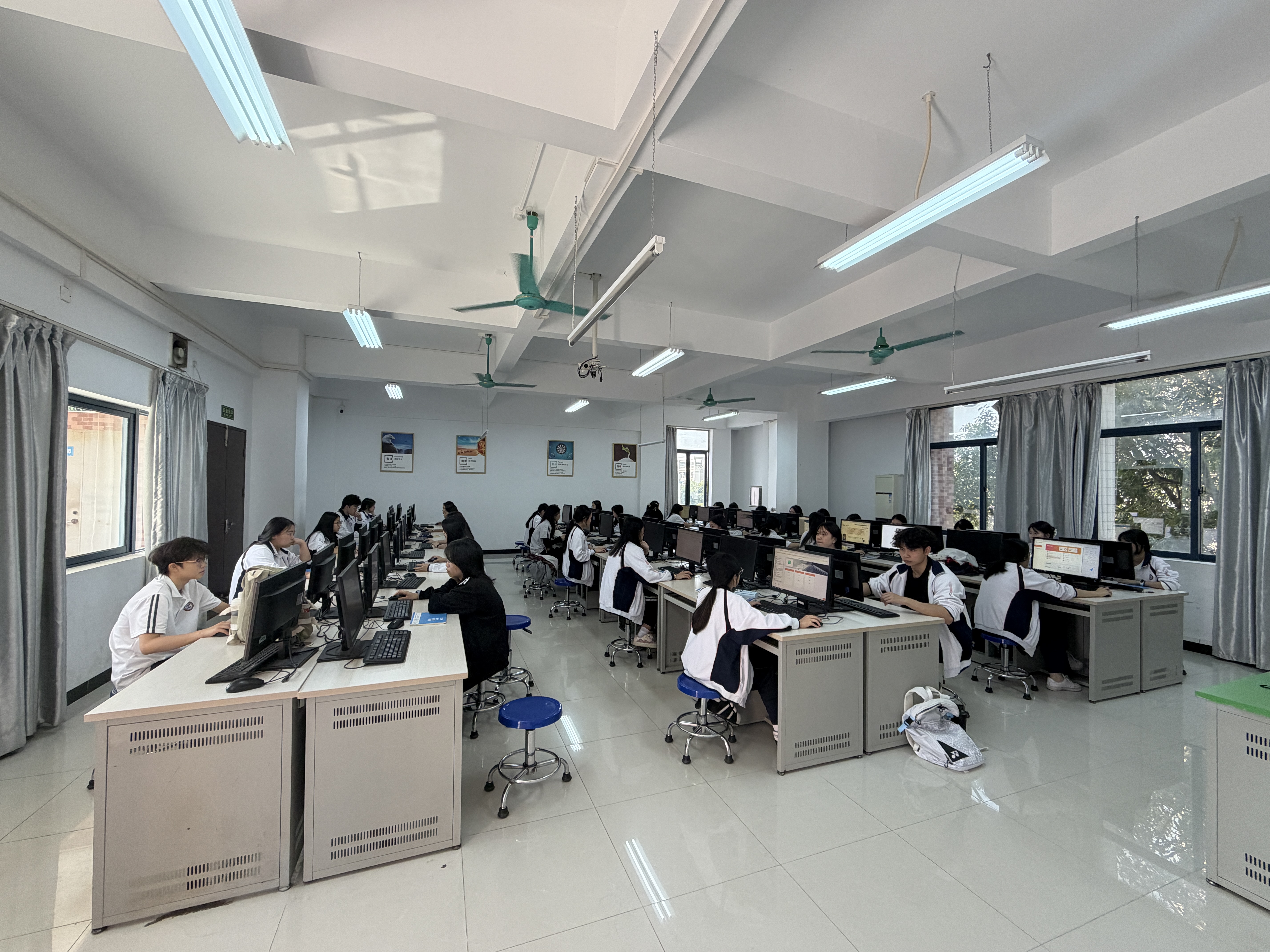 比赛现场照片5(1)jpg